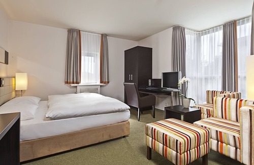 Oberloßnitz Hotel | City Hotel Dresden Radebeul