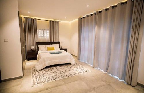 Madina Casa | City Link Suites - 3 Bedroom Ideal For Families & Friends