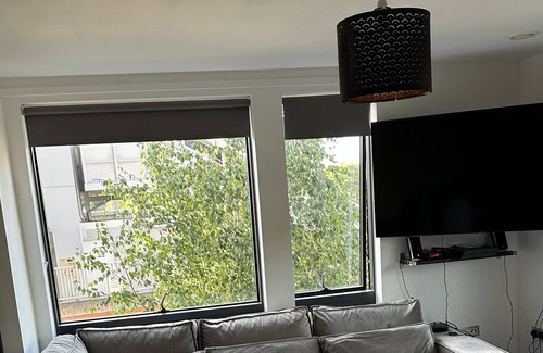 Coulsdon West Apartamento | City Living, Country Visions!