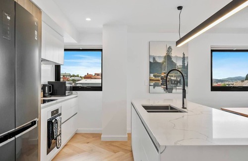 Hobart Central Business District Apartamento | City Luxe Oasis Huge Terrace with Panoramic Views