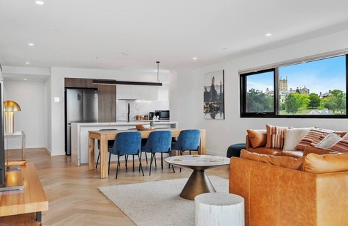 Hobart Central Business District Apartamento | City Luxe Oasis Huge Terrace with Panoramic Views