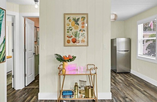 Safety Harbor Casa | DT 2BR Getaway | Wi-Fi + Coastal Comfort
