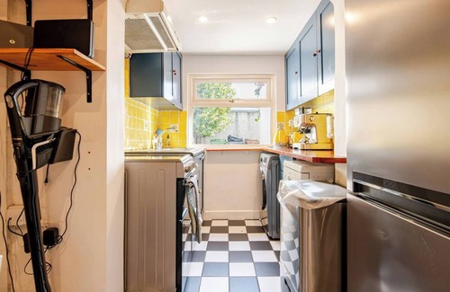 Donnybrook Casa | City Mews in Donnybrook Village D4 3 Beds