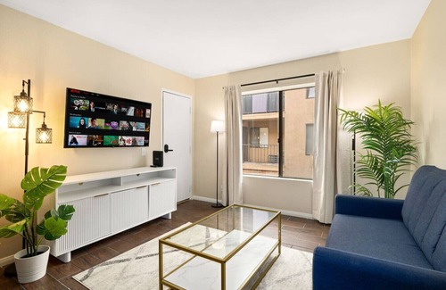 Willmore Apartamento | City Parking Spot Close to Disneyland
