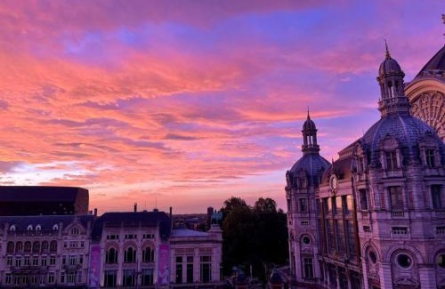 Statiekwartier Apartamento | City PENTHOUSE, rooftop terrace, free NETFLIX, wifi and airco