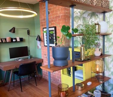 Birmingham City Centre Apartamento | City Penthouse with 3 floors , Super King Bed , with secret garden