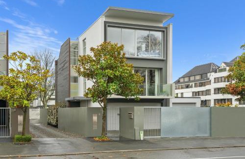Christchurch City Centre Villa | City Sanctuary on Kilmore