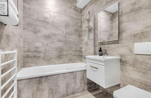 Sutton Apartamento | City Service Lets - Large Cheam 1 bed with parking - Long stays welcome