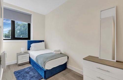 Sutton Apartamento | City Service Lets - New London Village 2-bed Excellent transport links to London with parking