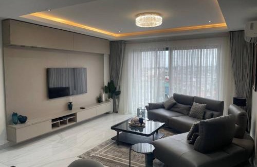 East Legon Apartamento | City Stay Two bedroom Apartment with Rooftop Pool
