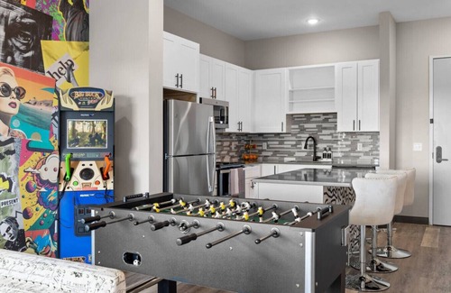 South Nashville Apartamento | City Vibes: Arcade, Sleeps 4 & Near Broadway!