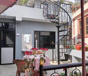 Tansen Casa | City View Home Stay