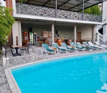 Nis Apartamento | City view & pool apartment