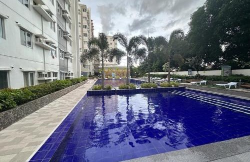Guadalupe Apartamento | City View Studio Near Fuente Osmeña With Netflix WiFi Pool - Symfoni Nichols Bossa Tower 2