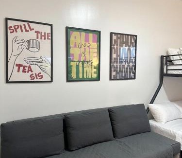 Guadalupe Apartamento | City View Studio Near Fuente Osmeña With Netflix WiFi Pool - Symfoni Nichols Bossa Tower 2