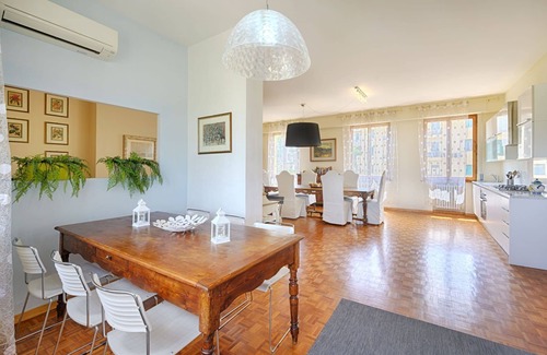 Siena Apartamento | City / Village Apartment en Siena con 4 habitaciones, capacidad 8