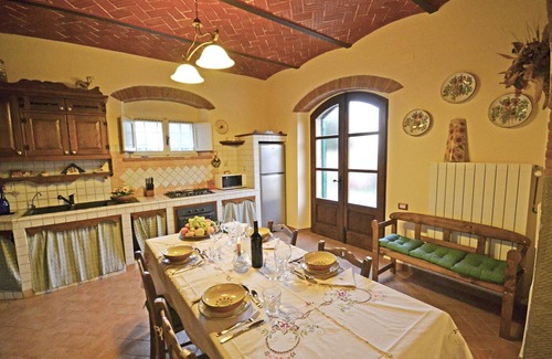 Cortona Apartamento | City / Village Apartment en Cortona con 2 habitaciones, capacidad 4