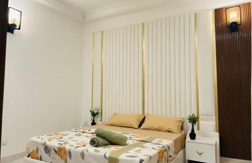 Noida Apartamento | City Vista Views by Royal Rooms