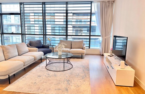 Al Wasl Apartamento | City Walk 1BR, Stunning Burj Khalifa View