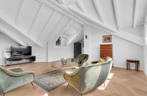 Fiera Apartamento | CityLife Penthouse by NDP rent