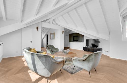 Fiera Apartamento | CityLife Penthouse by NDP rent