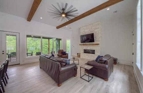Canyon Lake Casa | CL 2849 River Escape At Horseshoe Falls