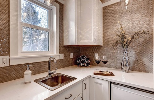 Idaho Springs Cabina | Claimjumper Creekside Cabin Retreat