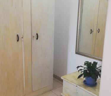 Salt Rock Apartamento | Claire's Deluxe Studio Apartment - SOLAR