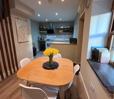 Bangor Casa | Claires Cottage