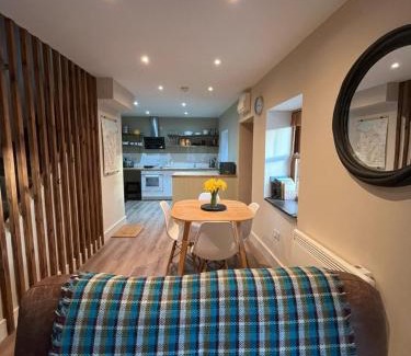 Bangor Casa | Claires Cottage