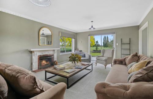 Solway Casa | Clarendon Estate - Masterton Holiday Home