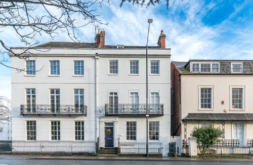 Leamington Spa Apartamento | Clarendon Place - Stunning 1BD in Leamington Spa!