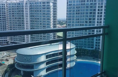 Don Bosco Apartamento | CLAROS @ The Azure Urban Resort and Residences -St. Tropez (Beach view)