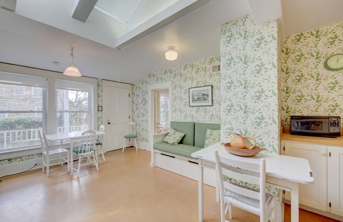 The Pines Casa | Classic 1920s oceanfront home & cottage with AC, bikes, grill - walk to beach