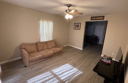 Harlingen Casa | Classic American Home