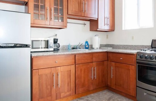 Russian Hill Apartamento | Clásica y acogedora casa lejos de casa en la hermosa y conveniente colina rusa