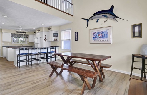 Wrightsville Beach Cabaña | Classic beach cottage on beautiful Wrightsville Beach. 4 Bedrooms, 3 Baths