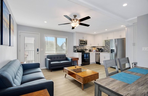Mission Beach Apartamento | Classic Beach Escape #5 - 167 feet to the Boardwalk and Beach.