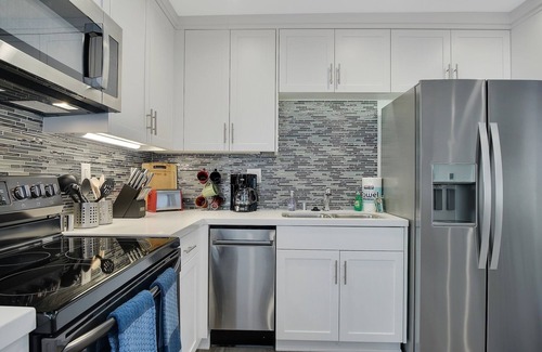 Mission Beach Apartamento | Classic Beach Escape #5 - 167 feet to the Boardwalk and Beach.