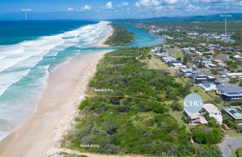 Pottsville Casa | Classic Beach House on Surfside - Pet Friendly