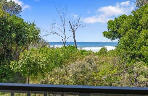 Pottsville Casa | Classic Beach House on Surfside - Pet Friendly