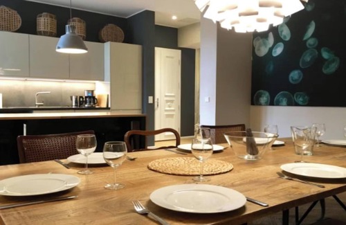 Neukoelln Apartamento | Classic Berlin Charm Meets Modern Comfort – 5-Bedroom Group Apartment