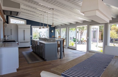 Shell Beach Casa | Classic Cape Cod Ocean Front Home