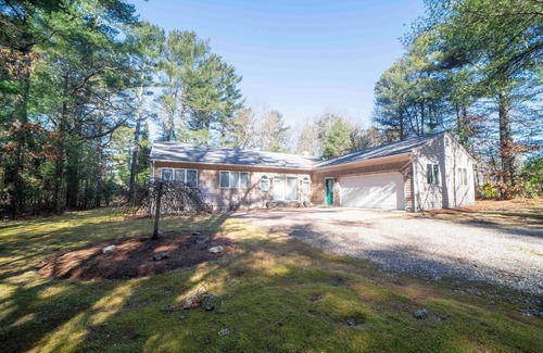 Cotuit Casa | Classic Cape Escape in Charming Cotuit
