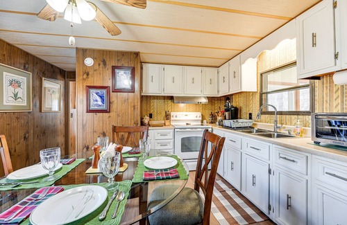 Ronda Casa | Classic Country Retreat in Ronda on 5 Acres!