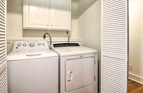 Montgomery Casa | Classic Family Home, 12 Miles to Downtown