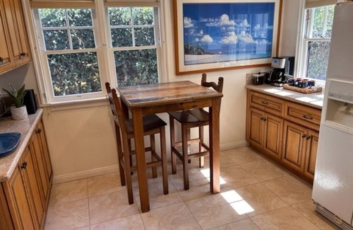 South Redondo Casa | Classic family-sized beach cottage w/fireplace - two minutes from the ocean!!
