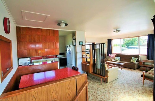 Wharewaka Casa | Wharewaka · Classic holiday spot, memories at Wharewaka Beach