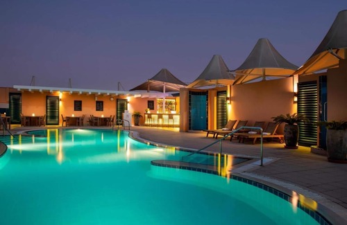 Al Mankhool Apartamento | Classic King Room Near Sharaf DG Metro