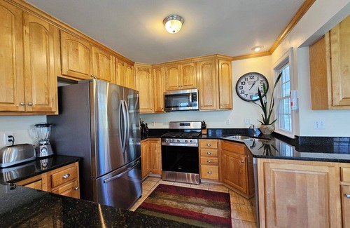 Powers Lake Casa | Classic Lake House on Powers Lake with boat house! Pet-friendly!